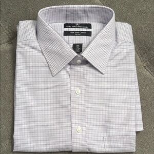 Hart Schaffner Marx Gray Dress Shirt with Subtle Check Pattern
